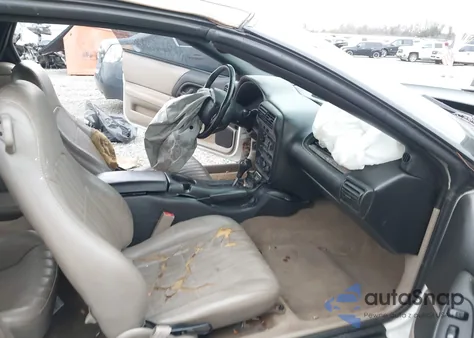 2001 Chevrolet Camaro Z28 z USA, uszkodzony, nr VIN 2G1FP32G812120168